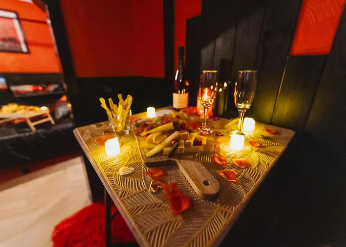 L Eveil Des Plaisirs Jeux Coquins Balneo Holiday home